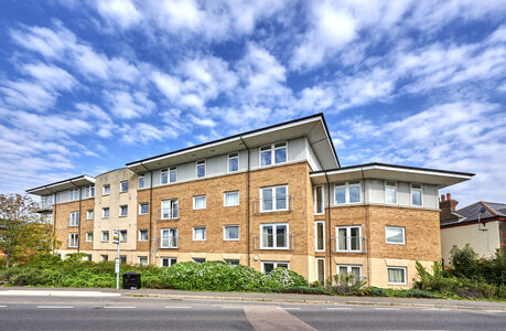 2 bedroom  flat to rent, Available unfurnished from 14/03/2025