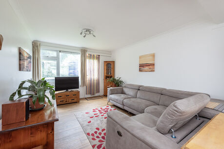 1 bedroom  flat for sale