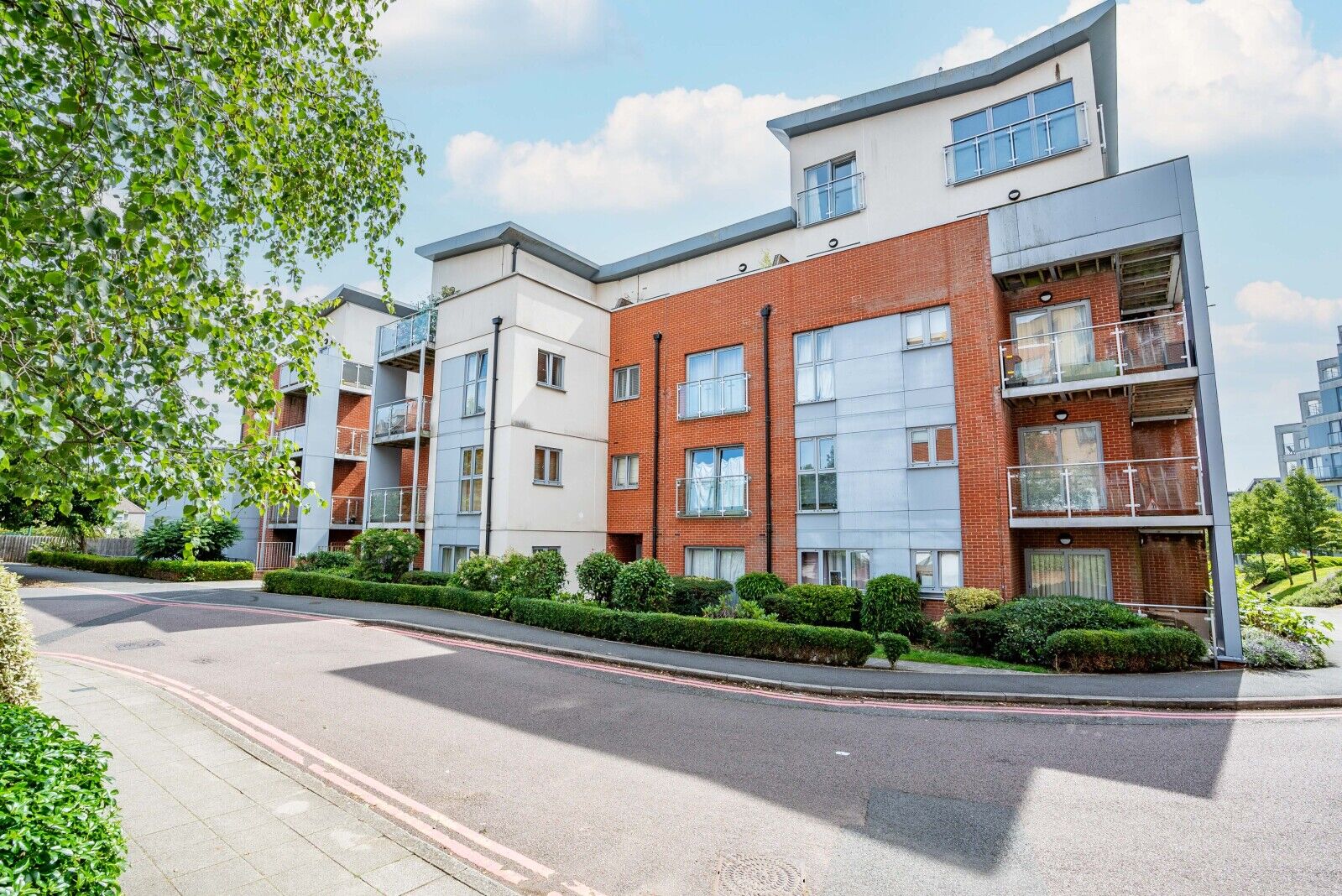 1 bedroom  flat for sale Charrington Place, St. Albans, AL1, main image