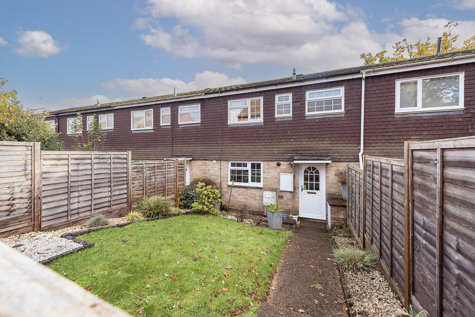 3 bedroom mid terraced house for sale Martyr Close, St. Albans, AL1, main image
