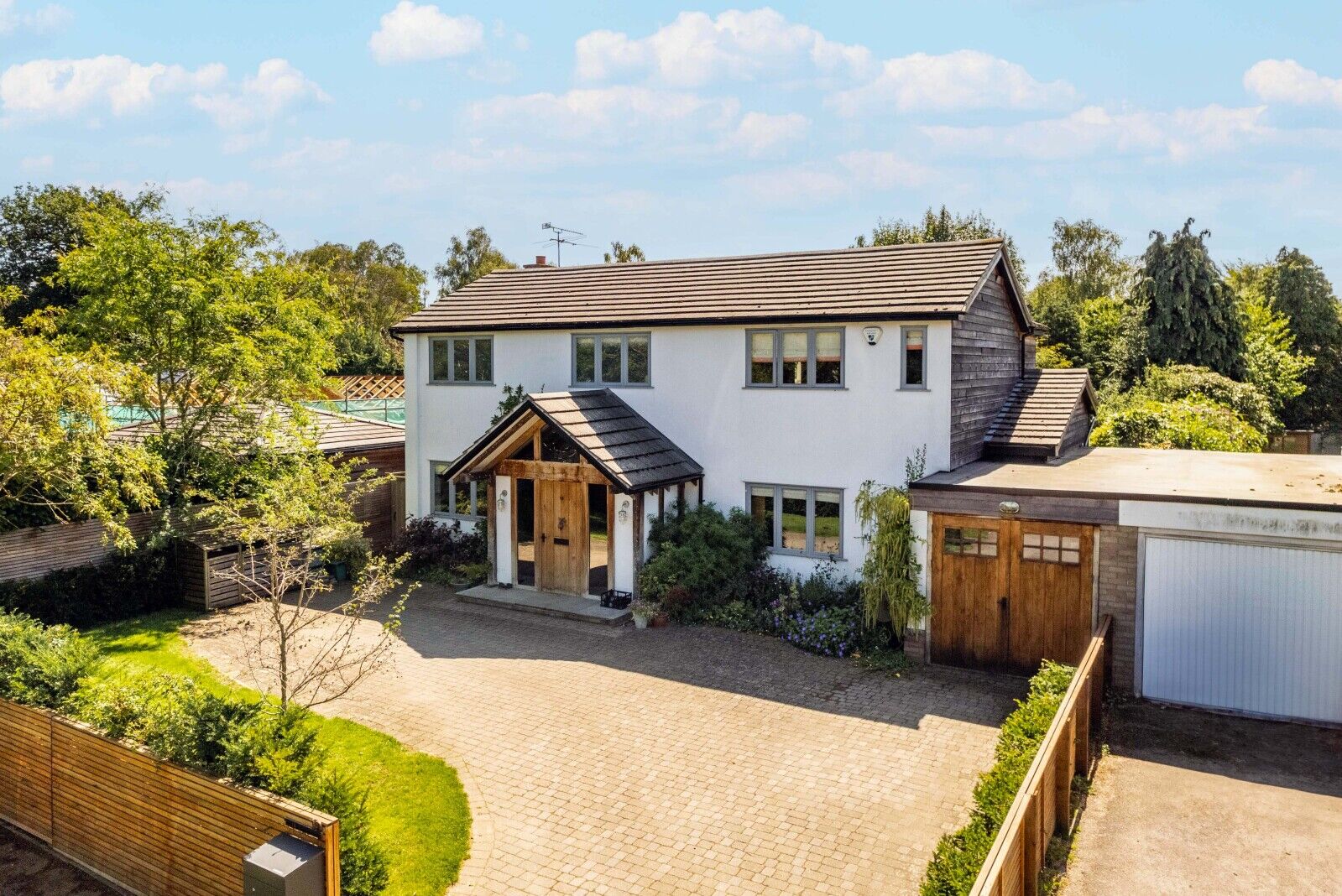 4 bedroom detached house for sale The Broadway, Wheathampstead, AL4, main image