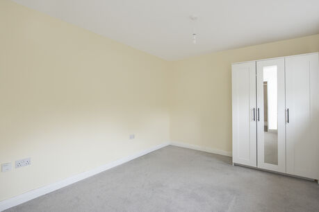 2 bedroom  flat to rent, Available unfurnished from 06/09/2024
