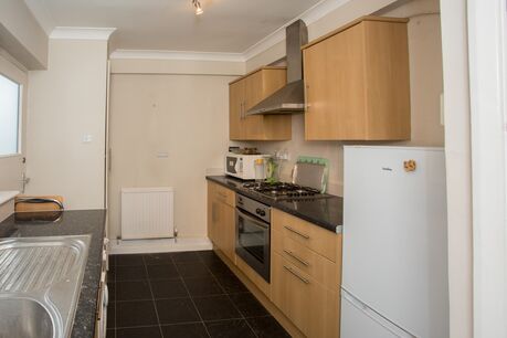 2 bedroom  flat to rent, Available unfurnished now