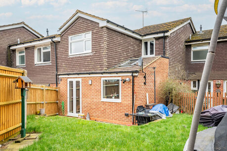 3 bedroom mid terraced house for sale