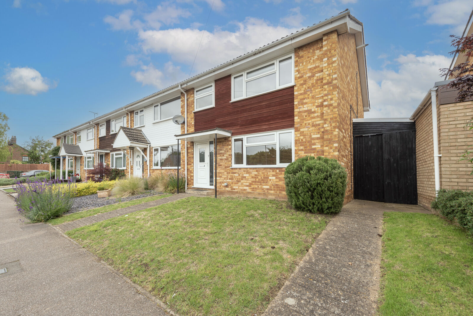 3 bedroom end terraced house for sale The Wick, Hitchin, SG4, main image