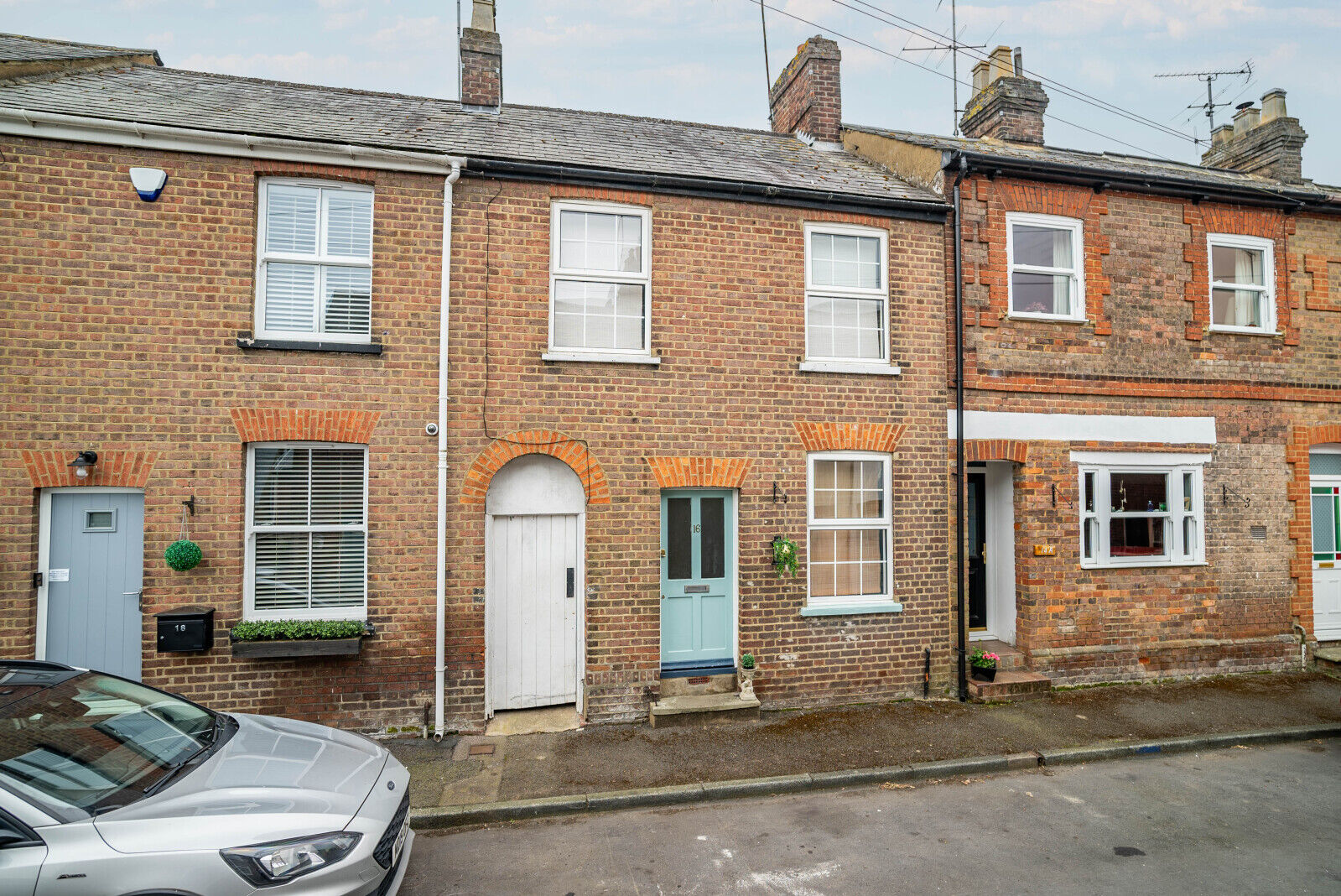 2 bedroom mid terraced house for sale George Street, St. Albans, AL3, main image