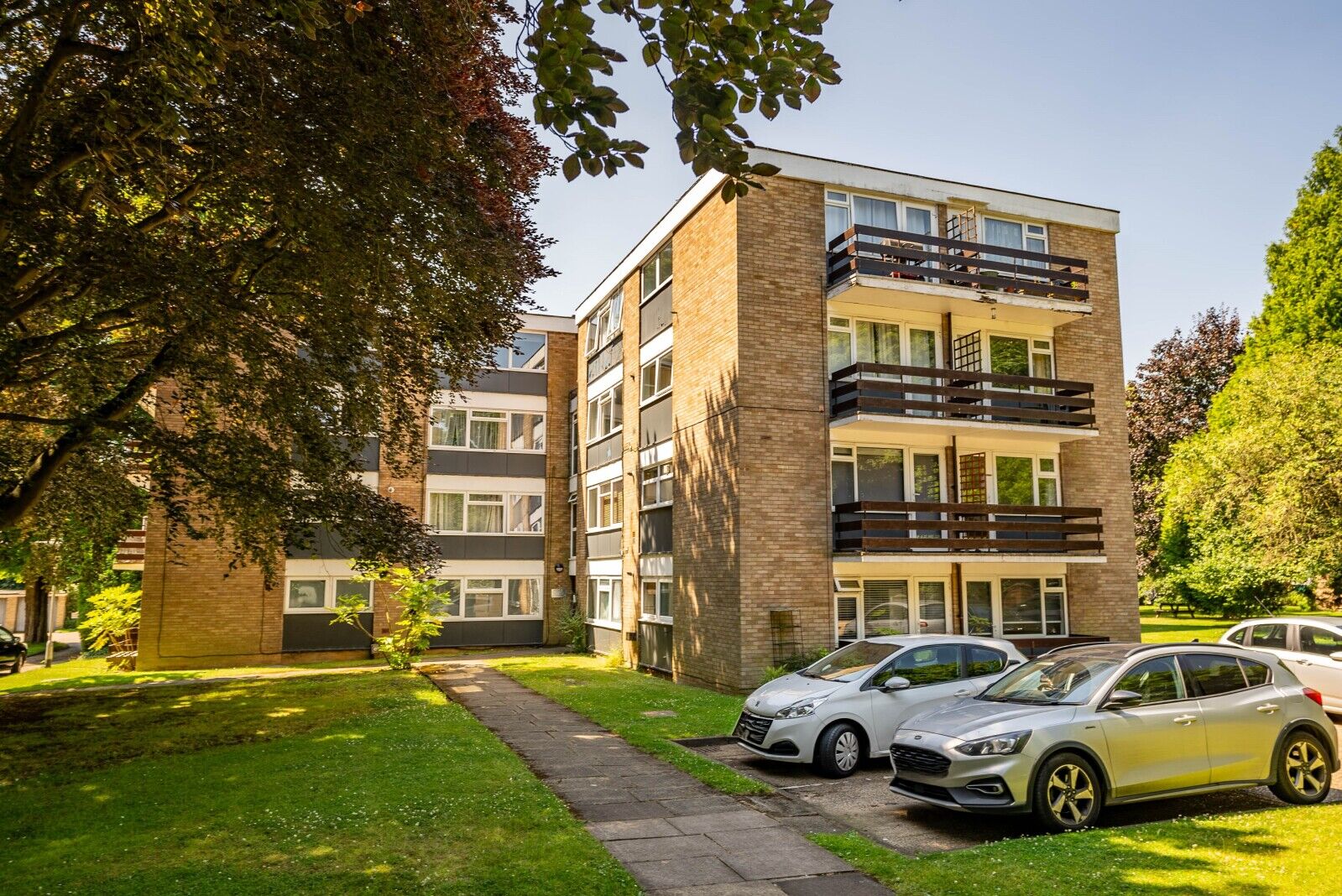 2 bedroom  flat for sale Abbots Park, St. Albans, AL1, main image