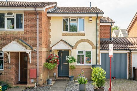 3 bedroom end terraced house for sale