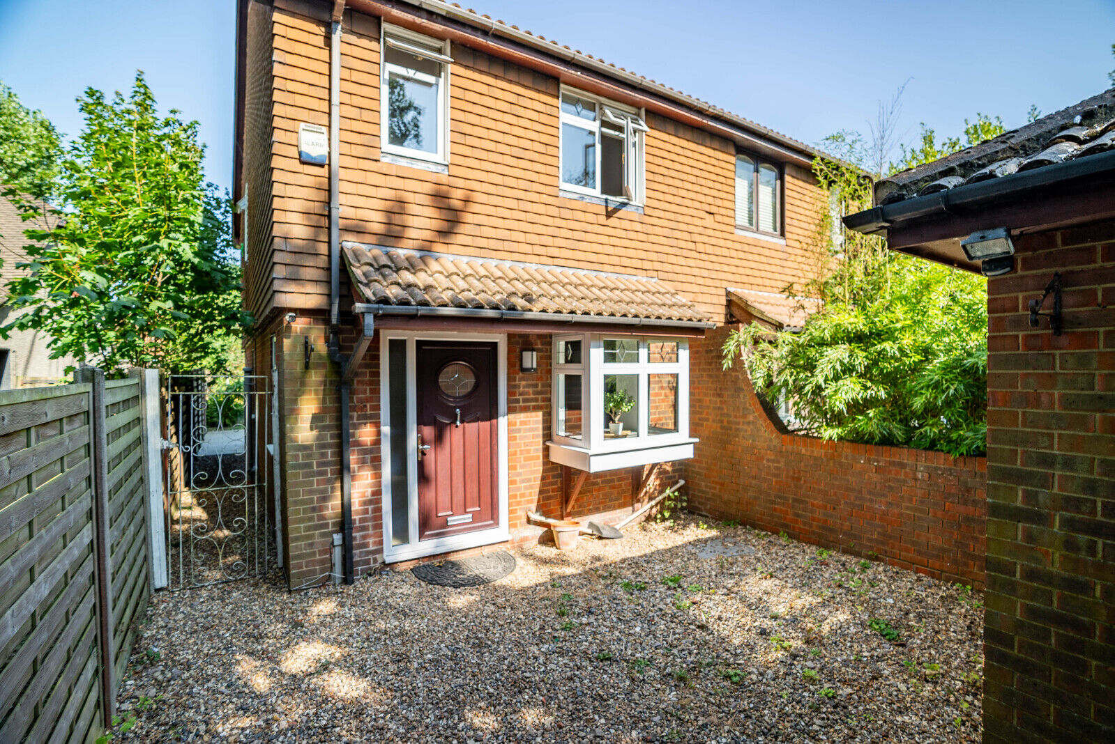 3 bedroom semi detached house for sale North Orbital Road, St. Albans, AL2, main image