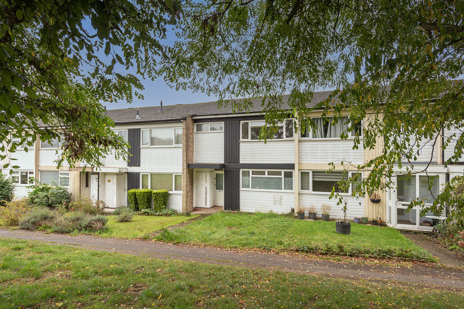 3 bedroom mid terraced house to rent, Available unfurnished from 20/09/2024 Windmill Avenue, St. Albans, AL4, main image