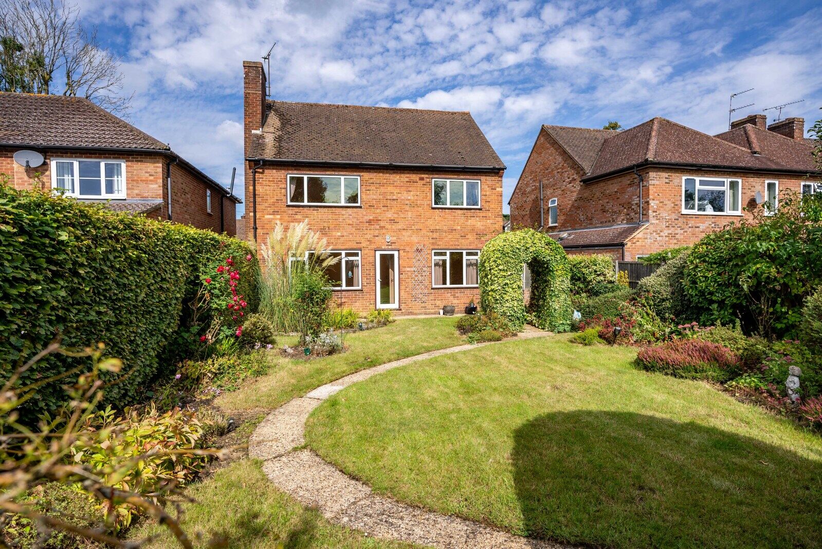 3 bedroom detached house for sale Sandpit Lane, St. Albans, AL4, main image