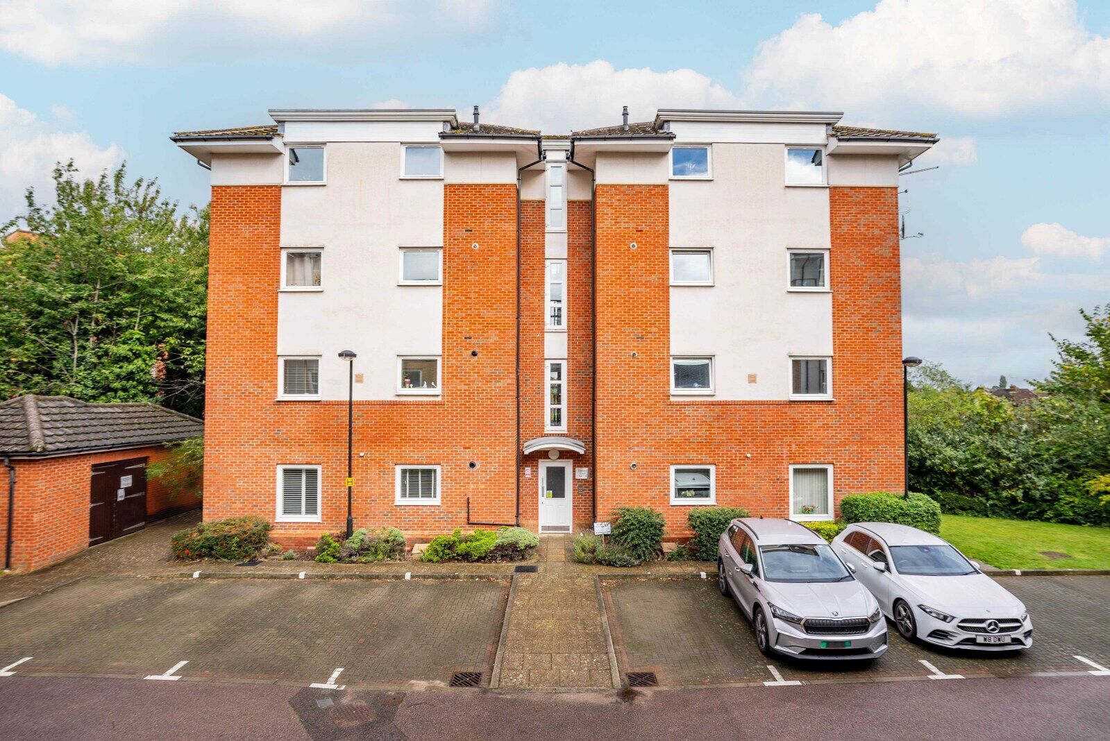 2 bedroom  flat for sale Clement Court, St. Albans, AL1, main image