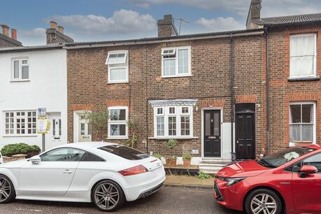 2 bedroom mid terraced house for sale