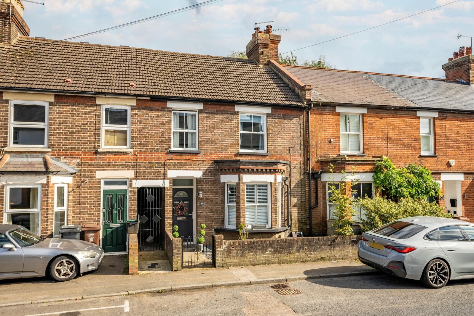 3 bedroom mid terraced house for sale Park Street, St. Albans, AL2, main image