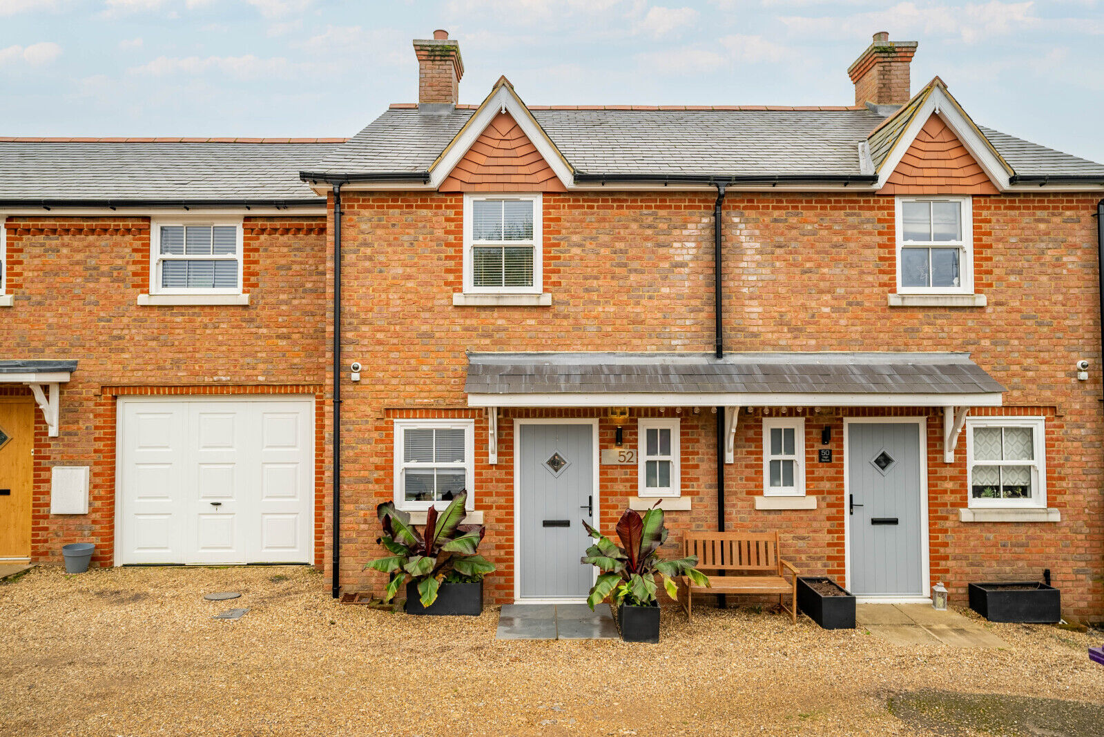 2 bedroom mid terraced house for sale High Street, Hitchin, SG4, main image