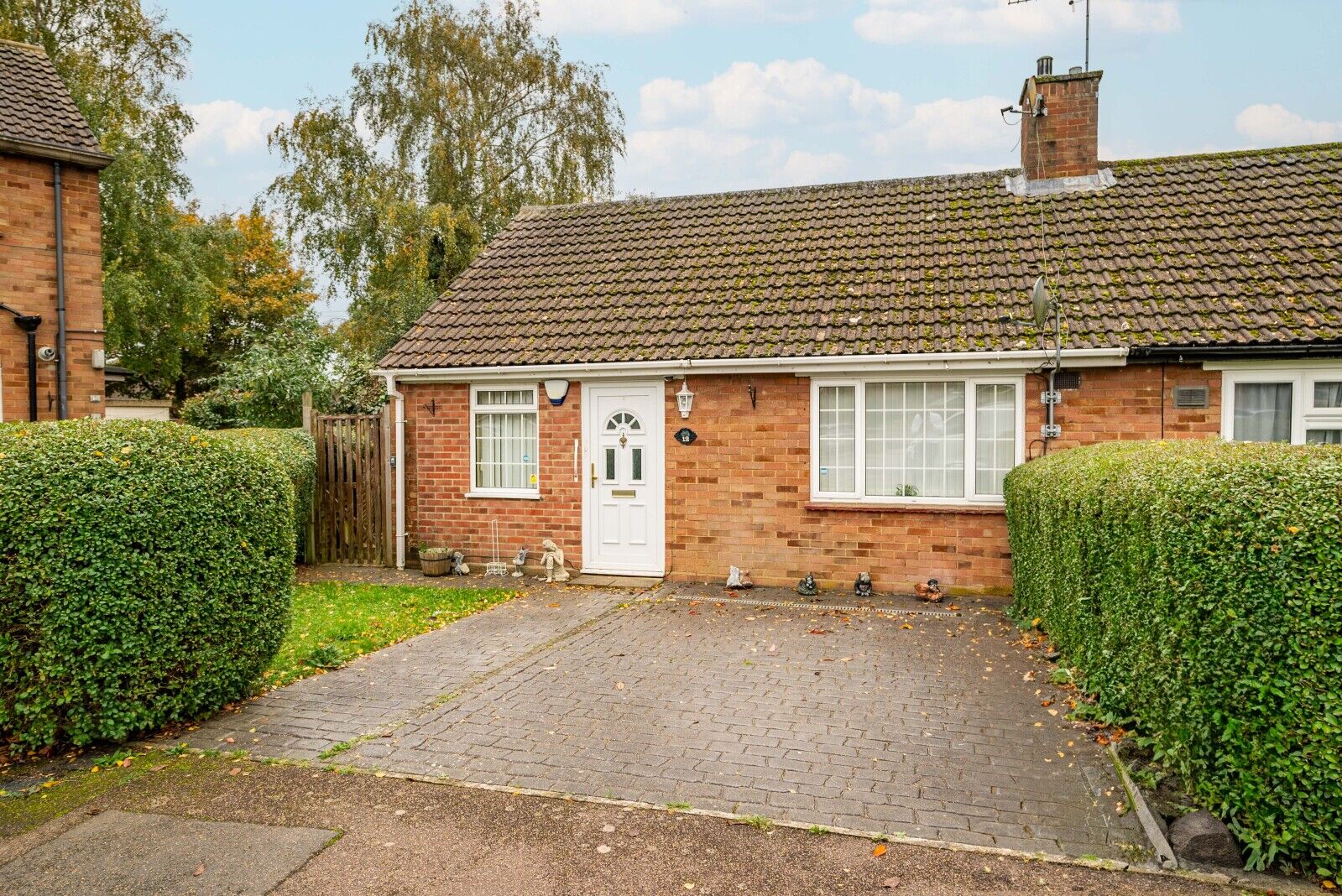 2 bedroom end terraced bungalow for sale Five Acres, St. Albans, AL2, main image