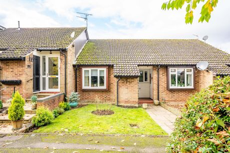 2 bedroom mid terraced bungalow for sale