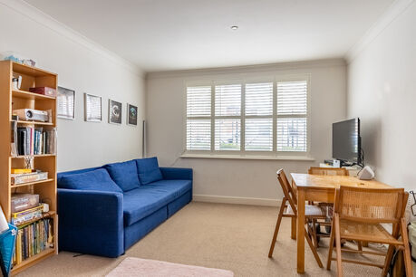 1 bedroom  flat for sale