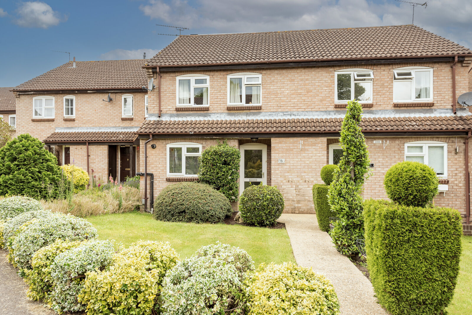 3 bedroom mid terraced house for sale Brecken Close, St. Albans, AL4, main image