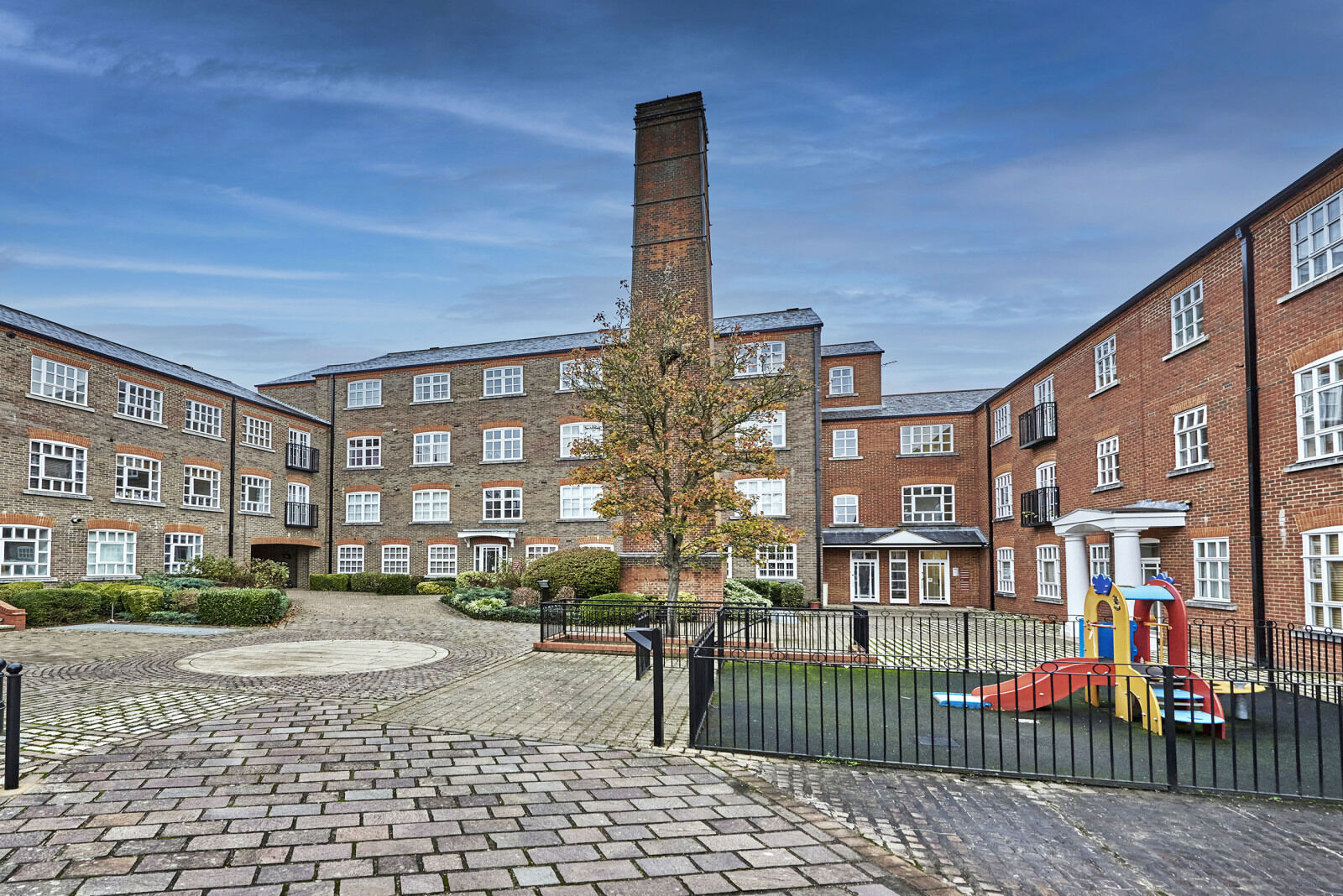 2 bedroom  flat to rent, Available unfurnished from 09/01/2025 Milliners Court, St Albans, AL1, main image