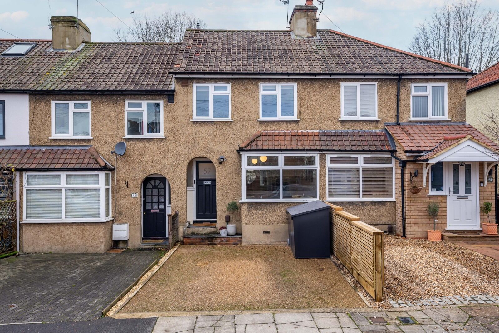 3 bedroom mid terraced house for sale Leyland Avenue, St. Albans, AL1, main image