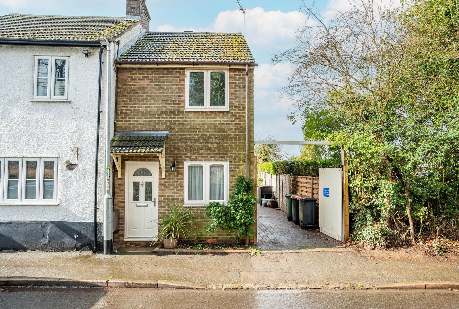 2 bedroom semi detached house for sale New Street, Luton, LU1, main image