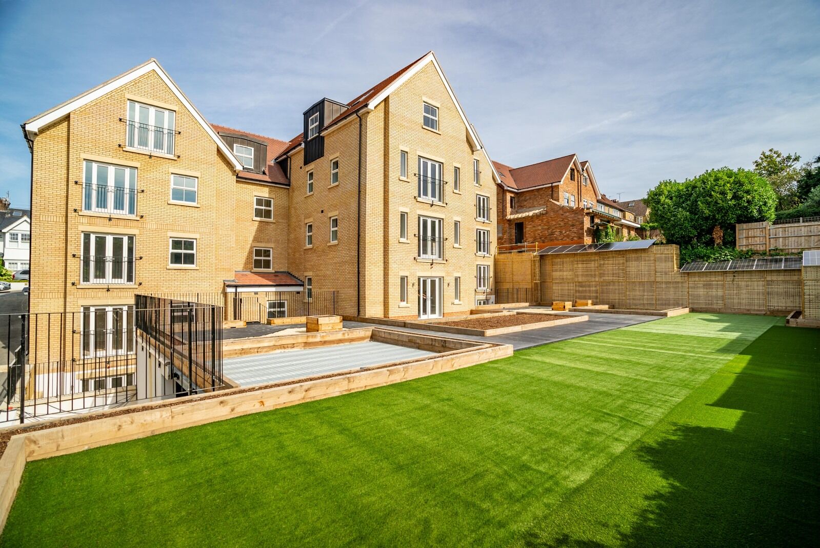 2 bedroom  flat for sale Bloomfield Road, Harpenden, AL5, main image