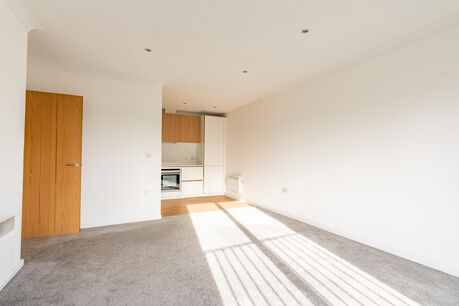 2 bedroom  flat for sale