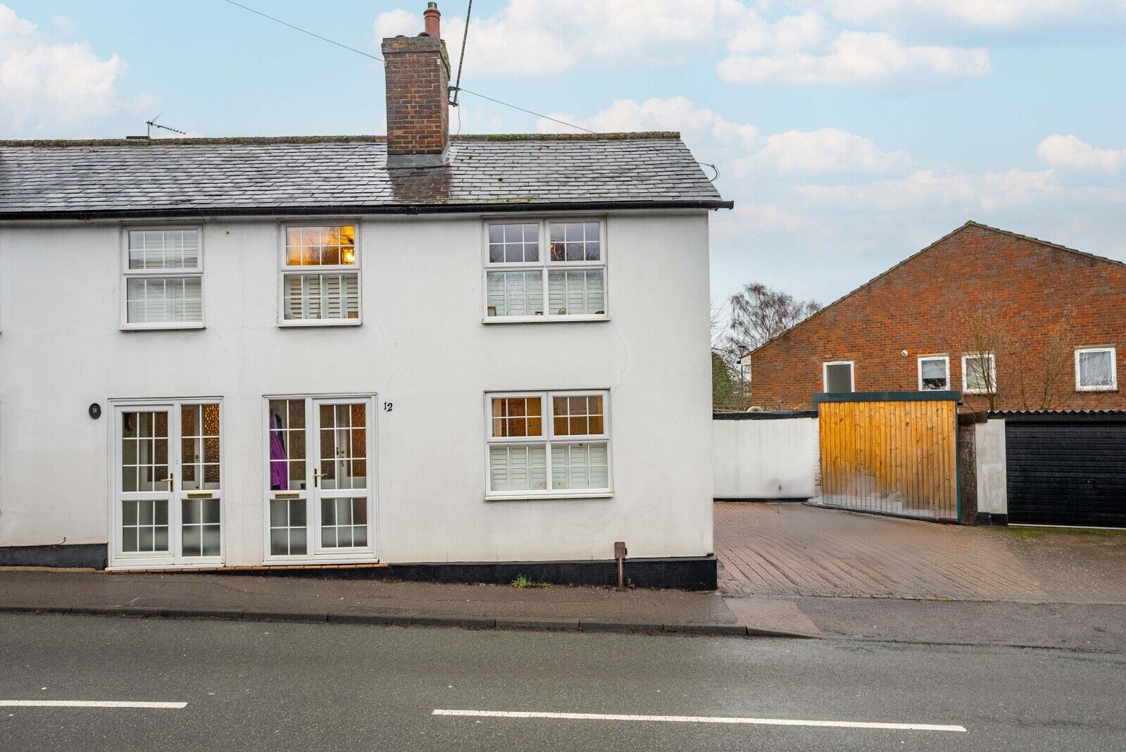 2 bedroom semi detached house to rent, Available unfurnished from 01/04/2025 Brewhouse Hill, St Albans, AL4, main image