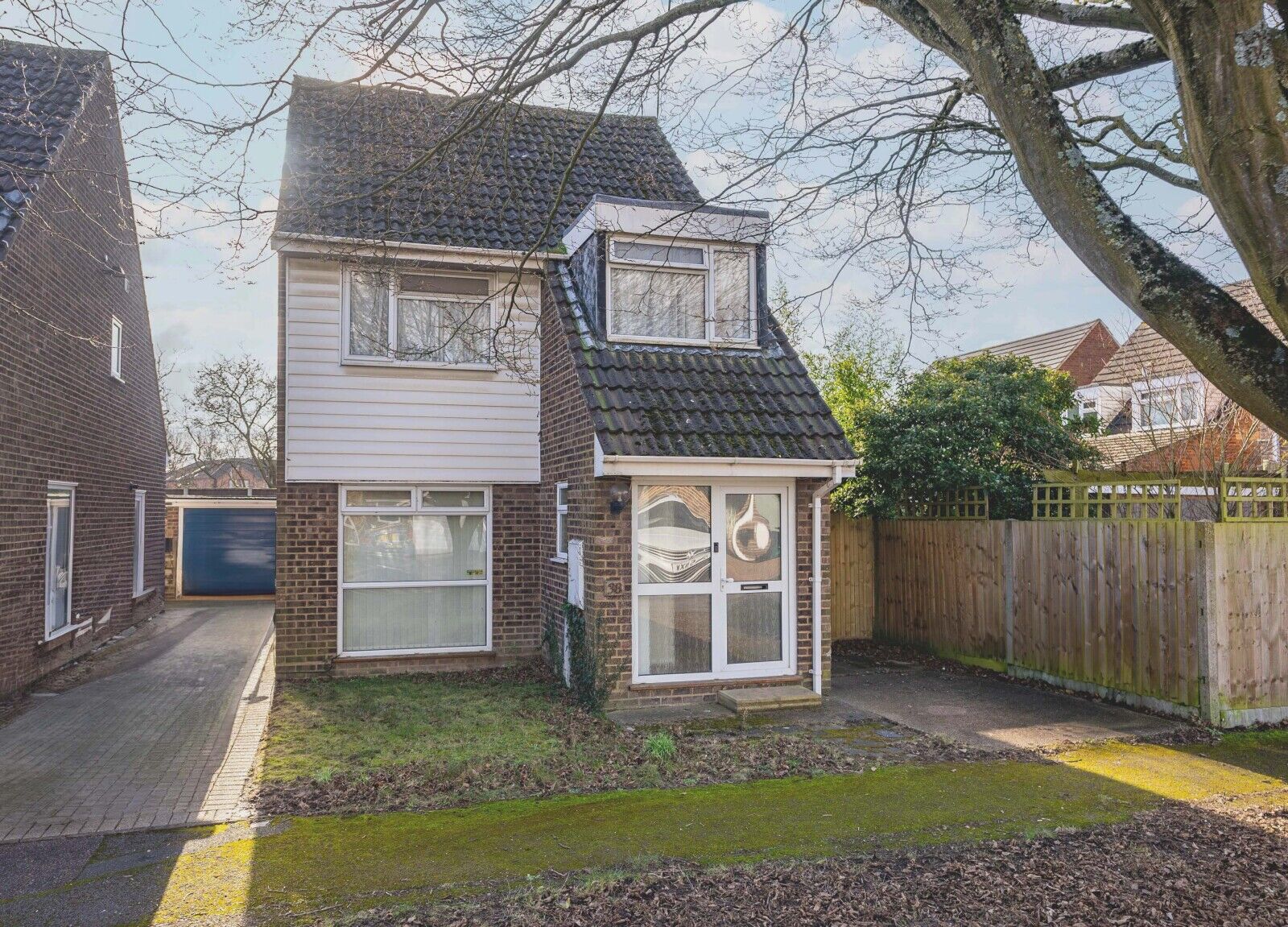 3 bedroom detached house for sale Thamesdale, St. Albans, AL2, main image