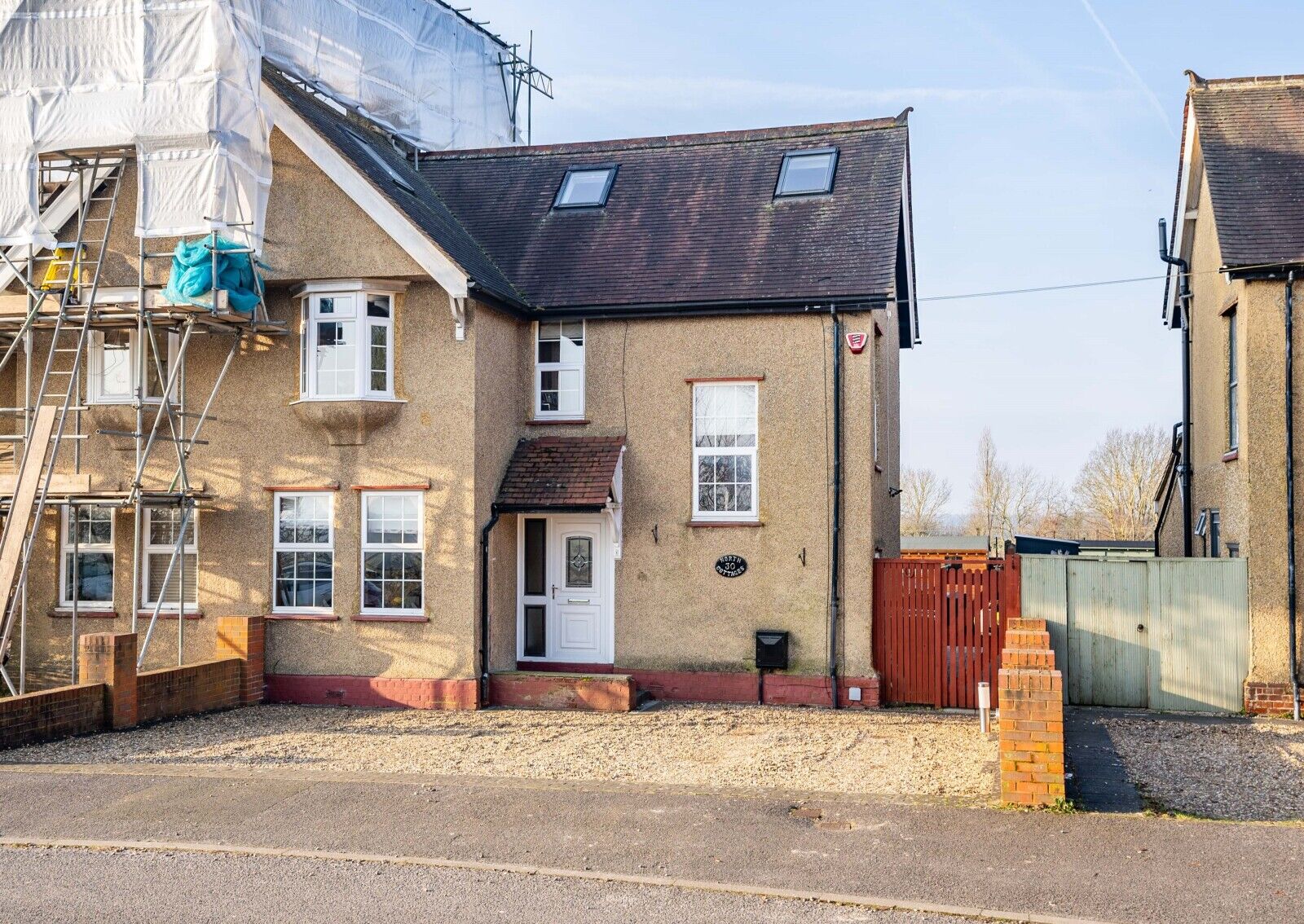 4 bedroom semi detached house for sale North Cottages, St. Albans, AL2, main image