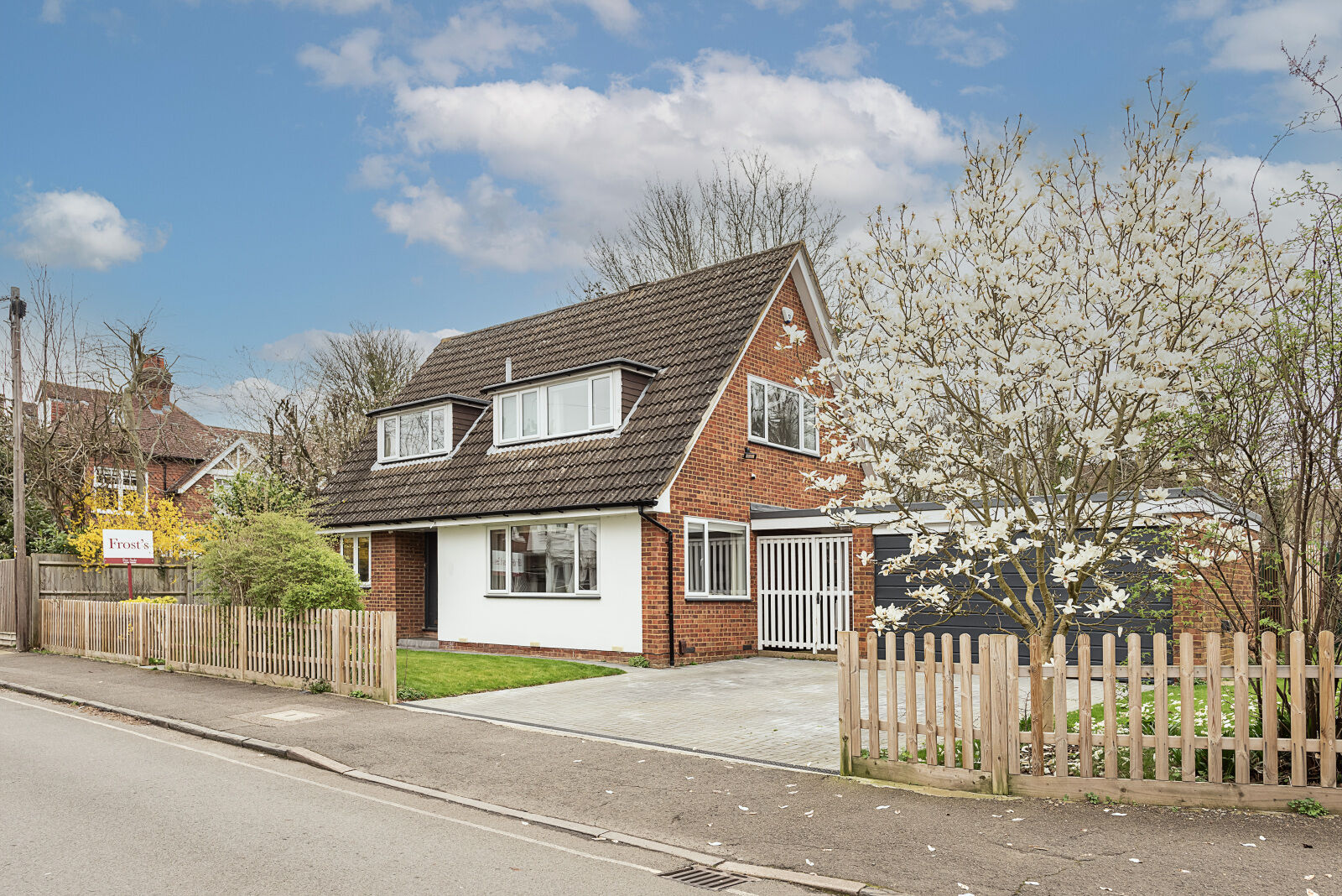 3 bedroom detached house for sale Tennyson Road, Harpenden, AL5, main image