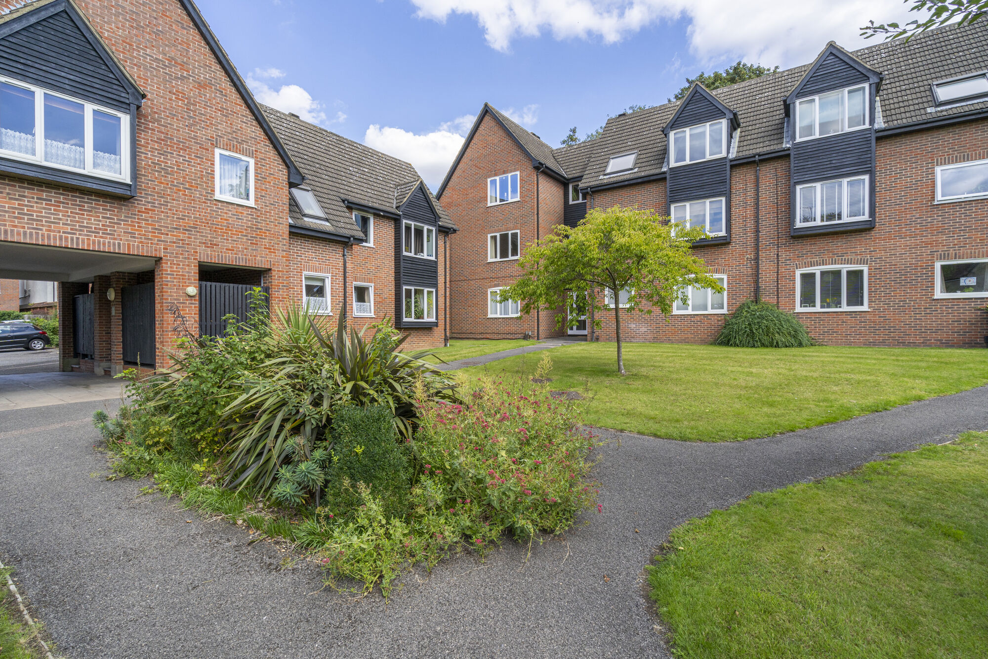 2 bedroom  flat to rent, Available unfurnished from 18/07/2025 Christchurch Close, St Albans, AL3, main image