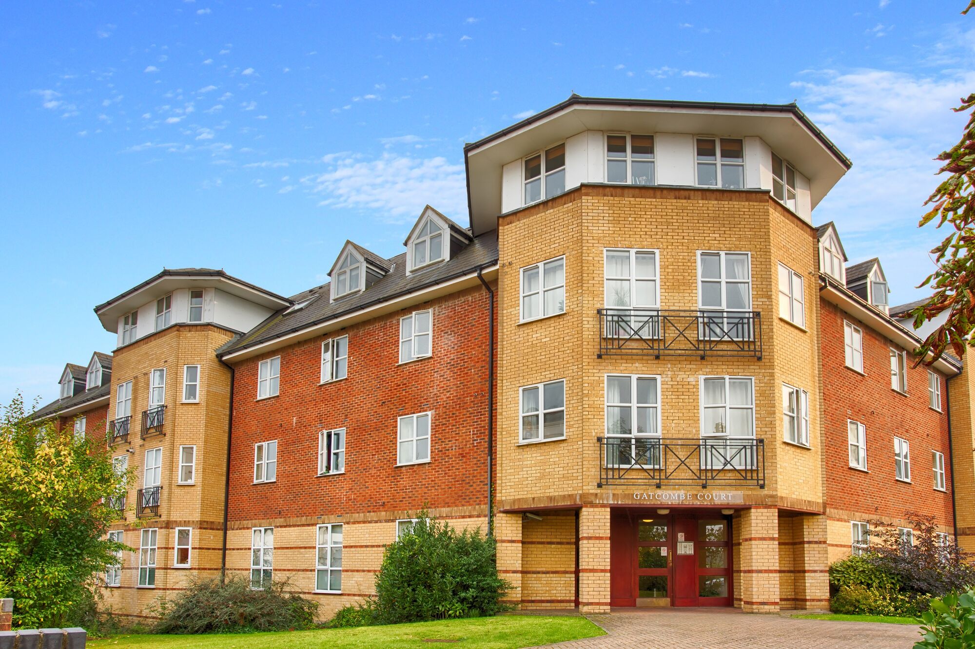 2 bedroom  flat to rent, Available unfurnished from 13/01/2025 Dexter Close, St. Albans, AL1, main image